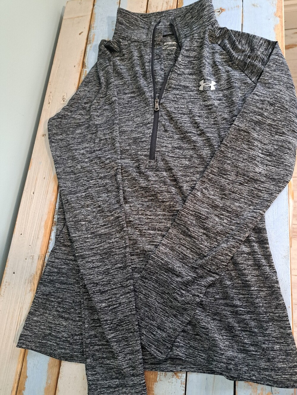 Under Armour Women's Long Sleeve HeatGear Space-Dye Top - Black & Gray